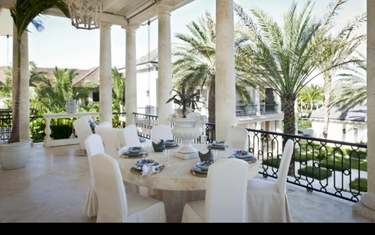 بونتا كانا Luxury 9-Bedroom Ocean And Golf Front Mansion With Full Service Staff In Exclusive Resort فيلة بونتا كانا