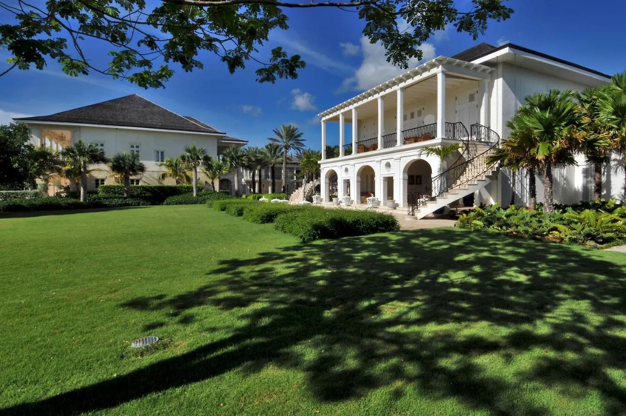 بونتا كانا Luxury 9-Bedroom Ocean And Golf Front Mansion With Full Service Staff In Exclusive Resort جمهورية الدومينيكان